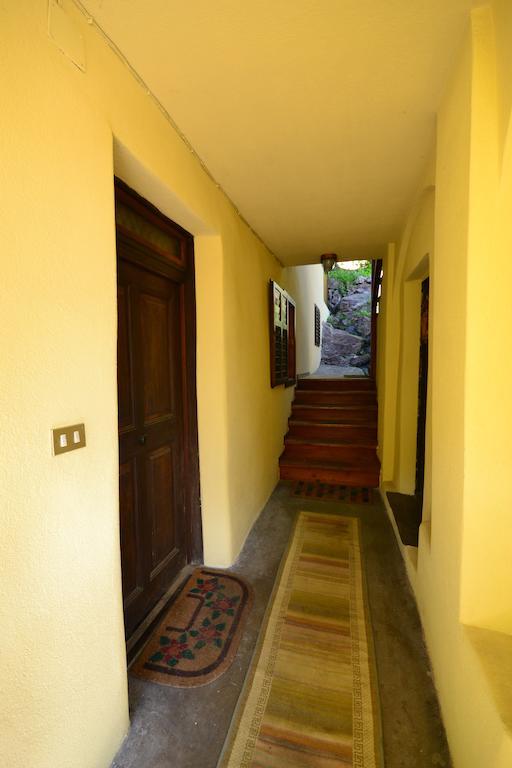 B&B La Tana Dell'Orso - Die Baerenhoehle Кастелло-ди-Фьемме Номер фото