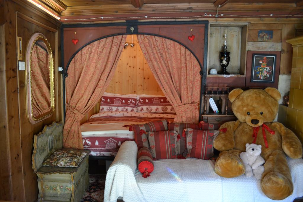 B&B La Tana Dell'Orso - Die Baerenhoehle Кастелло-ди-Фьемме Экстерьер фото