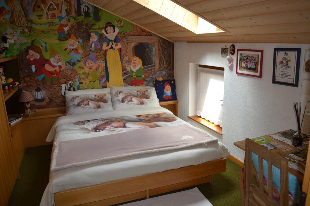 B&B La Tana Dell'Orso - Die Baerenhoehle Кастелло-ди-Фьемме Экстерьер фото